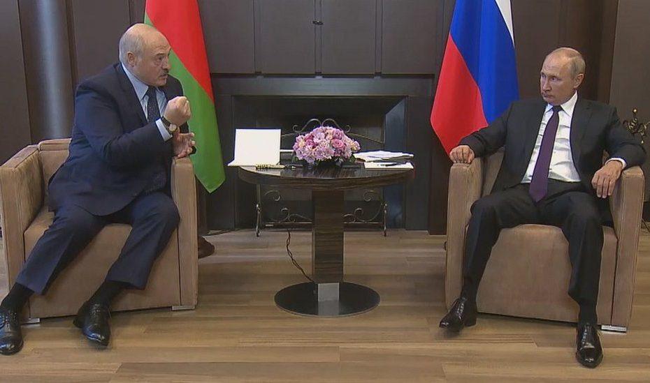 Kremlin Looks to Keep protest-Torn Belarus in Moscow's Orbit