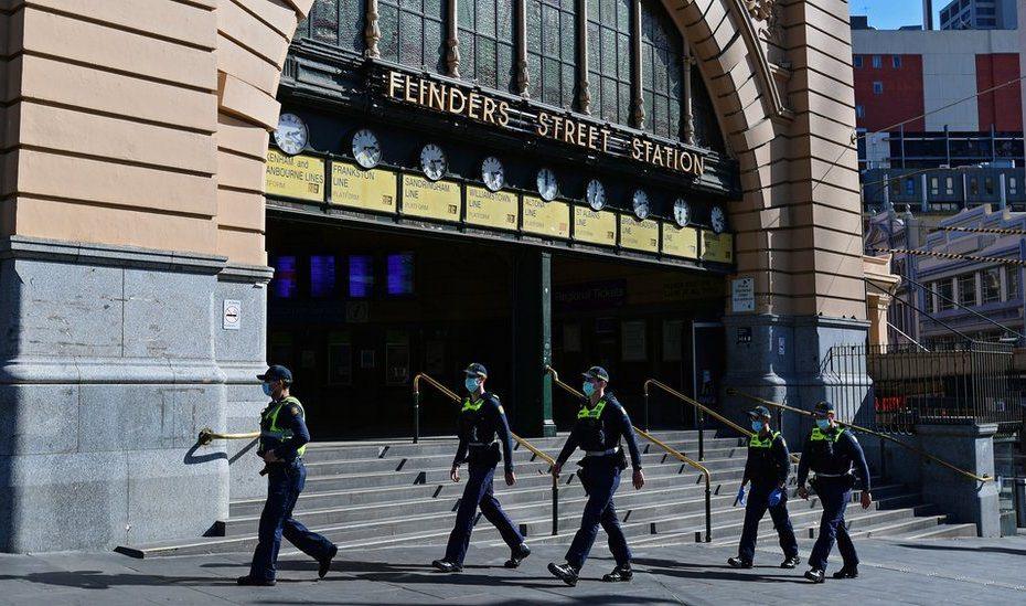 Victoria Police Officer Appears to Stomp on Man's Head During Arrest