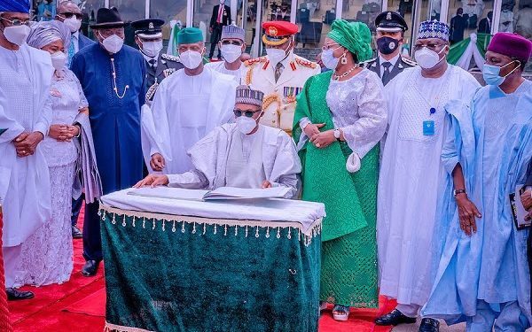 Gowon, Jonathan Join President At Ceremony