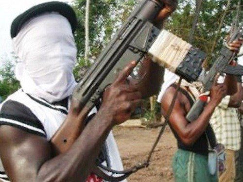 Gunmen kill pregnant woman, abduct husband in Kaduna