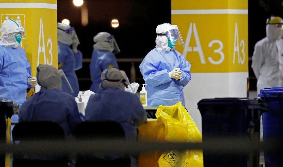 Shanghai Airport Covid Scare Sparks 'Chaotic' Mass Testing