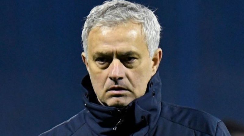 Tottenham Players Must Change Attitude If They Want To Win Trophies – Jose Mourinho