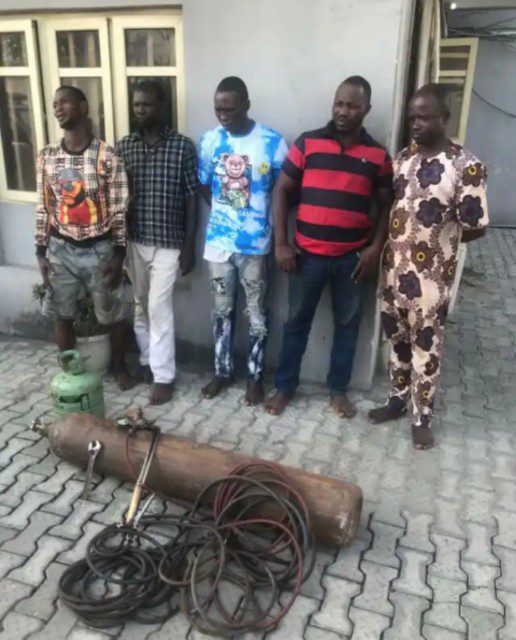 Lagos Police Reject N500,000 Bribe Offered to them by Suspects Arrested with Stolen Construction Materials