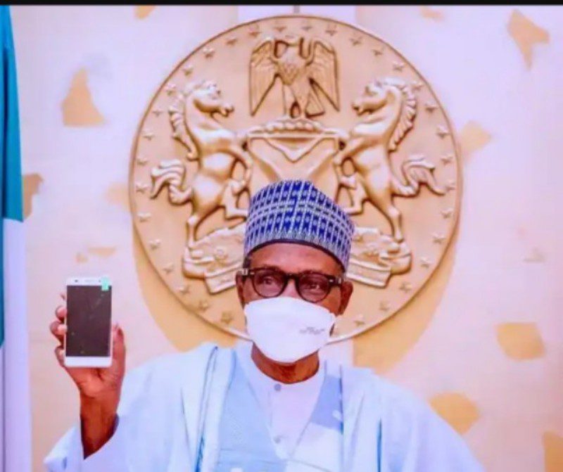 President Muhammadu Buhari recieves Made-in-Nigeria Android phone amid Twitter ban