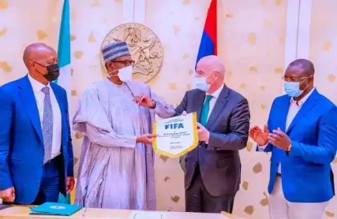 Nigeria: FIFA president visit president Buhari