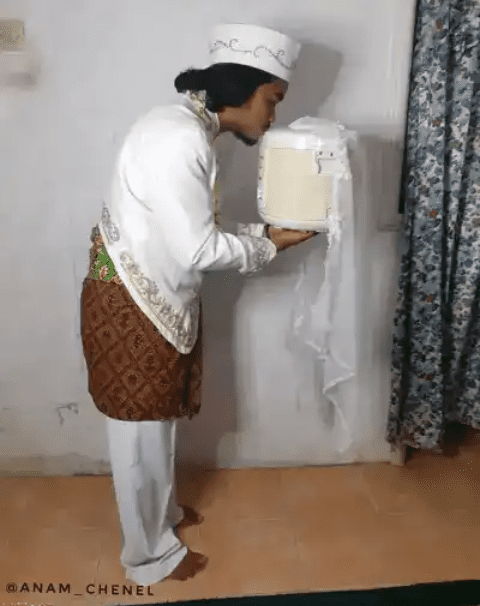 Photos: Meet Khoirul Anam who married a rice cooker