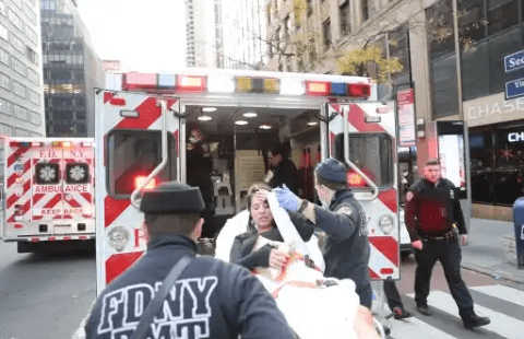Photos: Woman gives birth in Manhattan traffic