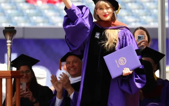 Taylor Swift bags Doctorate degree from New York University