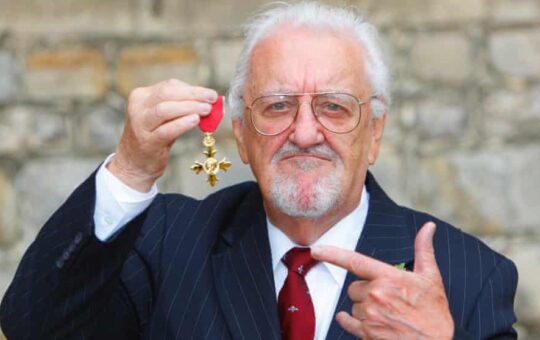 Bernard Cribbins, star of Doctor Who and Jackanory, dies aged 93