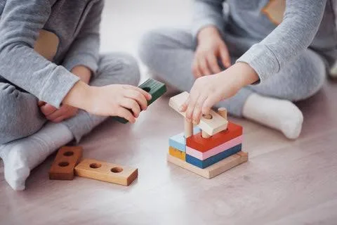 5 Simple Unique Arts and Crafts for Toddlers and Kids