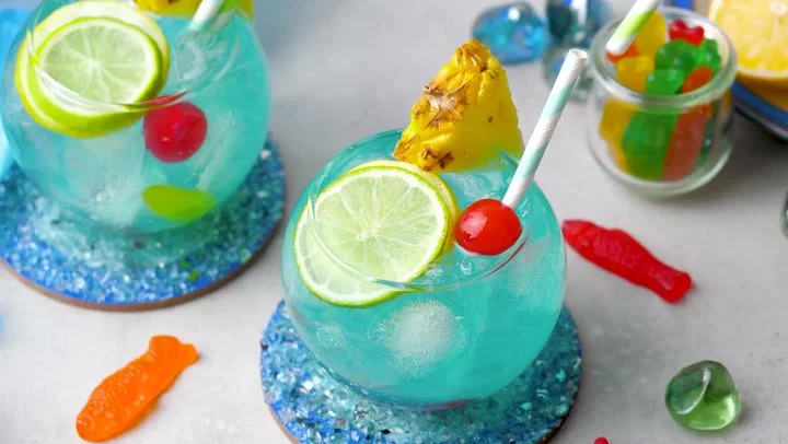 Dive into Deliciousness with These Fishbowl Drinks