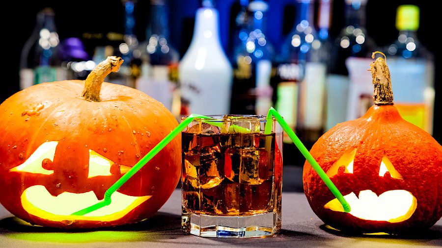 Alcoholic Drinks for a Spooktacular Halloween