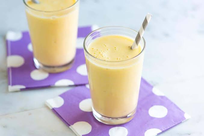 How to Make Homemade Banana Fruit Juice in Under 5 Minutes