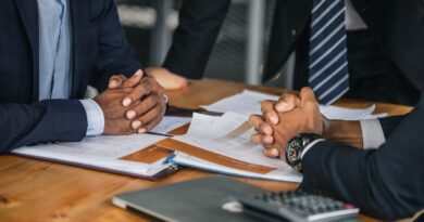 How to Negotiate a Business Deal 